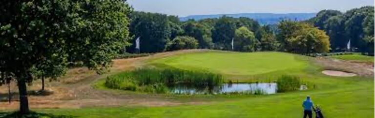 Doe mee met de 18-holes wedstrijd of ga trainen op de Par-3 baan in Nijmegen!